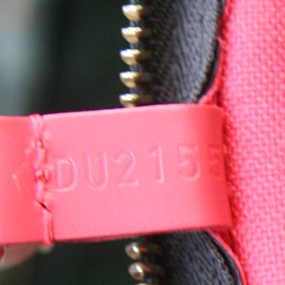 LOUIS VUITTON LIMITED EDITION MONOGRAM CANVAS SPEEDY 30 TOTEM-100% AUTHENTIC - Picture 13 of 16